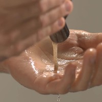 Фото Шампунь очищаючий з пілінгом American Crew Detox Shampoo 1000 мл 738678001097